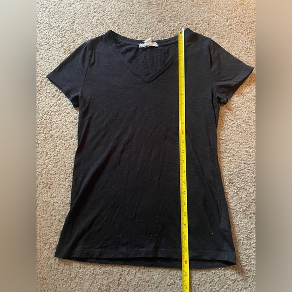 Forever 21 V-Neck Short-Sleeve Shirt - Picture 5 of 8